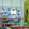 Dieses Foto soll Nordkoreas Machthaber Kim Jong Un und seine Tochter beim Besuch der nordkoreanischen Raumfahrtbehörde am 16.05.2023 zeigen. Die Aufnahme wurde von der staatlichen nordkoreanischen Nachrichtenagentur KCNA zur Verfügung gestellt und kann nicht unabhängig verifiziert werden.