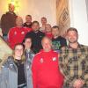 Das Vorstandsteam des FC Schwürbitz mit weiteren Mitgliedern:(vo. v. li.) Kassiererin Tanja Schmitt, Schriftführerin Sandra Mahr, Vorsitzender Christoph Kolb und 2. Vorsitzender Lukas Schäfer.