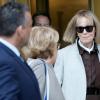 Die ehemalige Ratgeberkolumnistin Jean Carroll (r.) verlässt in New York mit ihren Anwälten das Bundesgericht in Manhattan.