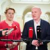 Berlins Noch-Regierende Bürgermeisterin Franziska Giffey und CDU-Spitzenkandidat Kai Wegner und ihre Delegationen haben die Arbeit am neuen Koalitionsvertrag beendet.