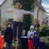 Nach Corona-bedingter Zwangspause wurde die Tradition des Tod-Austragens in Anger fortgeführt. Die von den Kindern ausgestopfte Strohpuppe („Tod“) wurde am dritten Samstag vor Ostern mit lautem „Kitz, Katz, Kautz“ durch das Dorf getragen und anschließend am Ortsrand verbrannt. Am Sonntag zogen die Kinder mit Kerzen, Tannenbäumchen und Kreuz von Haus zu Haus um zu beten, als Dank gab es Süßigkeiten und Geld. Mit diesem aussterbenden Brauch wird der Winter ausgetrieben beziehungsweise der Frühling eingeläutet.Text/