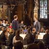 Bachs Johannespassion ist eines der bekanntesten klassischen Werke zu Ostern. Zusammen mit Concerto Köln und hochkarätigen Solisten führte der Chor des Bayerischen Rundfunks dieses Werk in der Nürnberger St. Lorenzkirche auf. Die Neue Filmbühne Lichtenfels zeigt diese Aufzeichnung am Mittwoch, 5. April, um 19.30 Uhr auf der großen Kinoleinwand. Johann Sebastian Bachs Johannespassion schildert die Leidensgeschichte Christi auf dramatische Weise. Neben der Erzählung und Reflexion der biblischen Geschichte stehen aufwühlende Volksszenen und die Verhandlungen zwischen Pilatus, Jesus und der aufgebrachten Menge im Mittelpunkt der Passionskomposition. Damit rückt die menschliche Tragödie des Pilatus in den Vordergrund, der zwischen dem Gefangenen Jesus und dem tobenden Mob auf der Straße hin- und hergerissen wird und schließlich aus Angst vor dem wütenden Volk gegen sein Gewissen entscheidet. Die in der Nürnberger St. Lorenzkirche entstandene Konzertaufzeichnung vermittelt den geistlichspirituellen Gehalt und die Theatralik der Johannespassion auf neue und fesselnde Weise. Der Chor des Bayerischen Rundfunks, Concerto Köln und hochkarätige Solisten bürgen für höchste musikalische Qualität. Eine Produktion von BR und ARTE in Kooperation mit der Internationalen Orgelwoche – Musica Sacra Nürnberg. Tickets für die Vorstellung sind ab sofort über die Homepage www.neuefilmbuehne.de oder vor Ortzu kaufen oder zu reservieren.