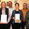 Groß war die Freude über die Auszeichnung zum 100-jährigen Bestehen des Gesangverein Roth (v. li.): Georg Beuschel, Martin Musmann-Jäger (mit Urkunde), Ortssprecher Reinhold Schmidt, Vorsitzende Doris Pöhner (mit Zelter-Plakatte), Georg Helm und Chorleiterin Brigitte Wolf.