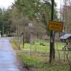 Das Ortseingangsschild des Lychener Ortsteiles Rutenberg. Der Brandenburger Verfassungsschutz sieht in dem Dorf in der Uckermark die Gefahr einer Ansiedlung der extremistischen Reichsbürgerorganisation «Königreich Deutschland».