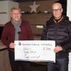 OT-Redakteur Till Mayer (re.) bedankte sich bei Rudolf Grießer (li.), dem Inhaber von „Küche & Wohn Design“ in Burgkunstadt, für eine Spende von 1000 Euro für die OT-Leseraktion „Helfen macht Spaß“. OT-Redakteur Till Mayer (re.) bedankte sich bei Rudolf Grießer (li.), dem Inhaber von „Küche & Wohn Design“ in Burgkunstadt, für eine Spende von 1000 Euro für die OT-Leseraktion „Helfen macht Spaß“.