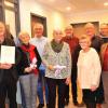 Ehrungen in der evangelischen-lutherischen Kirchengemeinde Burkersdorf/Hain für ehrenamtlich engagierte Mitglieder: Dekanin Ulrike Schorn (re.) überreichte Pfarrer Reinhold König (li.) die Ehren- und Dankurkunde zu dessen 40-jährigem seelsorgerlichen Dienst.