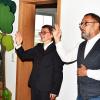Die neuen Kitaräume segneten Pfarrerin Claudia Jobst und Diakon Rainer Daum. Darüber freute sich die Kindergartenleiterin Elfi Bienlein (li.) Die neuen Kitaräume segneten Pfarrerin Claudia Jobst und Diakon Rainer Daum. Darüber freute sich die Kindergartenleiterin Elfi Bienlein (li.)