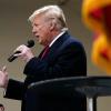 Bei der ersten Vorwahl der Republikaner um die US-Präsidentschaftskandidatur der Partei hat der frühere Präsident Donald Trump einen klaren Sieg eingefahren.