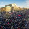 Zahlreiche Menschen nehmen an einer Demonstration gegen Rechtsextremismus in Hannover teil. Aber wie viele eigentlich genau?