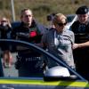 Bayerische und tschechische Polizisten nehmen in Furth in Wald (Bayern) an einer gemeinsamen Einsatzübung teil.