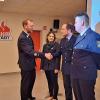 Per Handschlag nahm Kommandant André Grothues Sophie Pechtold (Übertritt aus der Jugendfeuerwehr), Henrik Grebner und Robert Ganslmeier in die Reihe der Aktiven auf. Per Handschlag nahm Kommandant André Grothues Sophie Pechtold (Übertritt aus der Jugendfeuerwehr), Henrik Grebner und Robert Ganslmeier in die Reihe der Aktiven auf.