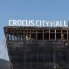 Blick auf die bei einem Terroranschlag  beschädigte Konzerthalle Crocus City Hall. Bei dem Anschlag vom vergangenen Freitag waren mehr als 140 Menschen getötet und hunderte verletzt worden, als Bewaffnete in der Konzerthalle Crocus City Hall um sich schossen.