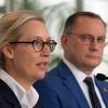 Die AfD-Chefs Alice Weidel (l) und Tino Chrupalla.