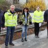 Baubeginn in der Breslauer Straße (v. li.): Stadtbaumeister Markus Pülz, Polier Marko Stahl,  Thomas Fischer-Feik (Wasserwirtschaftswesen), Bürgermeisterin Christine Frieß, Bauleiterin Luisa Uttinger vom Ingenieurbüro Miller, Polier Peter Saam und Bauleiter Norbert Hertlein.