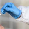 Corona-Test: 36,1 Milliarden Euro der Gesundheitsausgaben im Jahr 2022 standen im Zusammenhang mit der Pandemie.