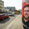 Der SPD-Politiker Matthias Ecke wurde am vergangen Freitag von vier jungen Männern angegriffen, während er Wahlplakate aufhängen wollte.