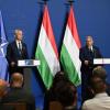 Viktor Orban (r.) und Jens Stoltenberg während einer gemeinsamen Pressekonferenz in Budapest.