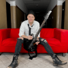 MiTo Mars ist die Person Michael Totzauer (Gitarre) und gleichnamig auch das Musikprojekt mit dem Schlagzeuger Felix Lang und dem Bassisten Karl Esau.