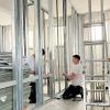 Anfang Mai waren die Bauarbeiter gerade dabei, Stähle zu setzen. Hier stehen sicherlich schon Wände. Allerdings können erst einmal keine Asylbewreber ins „Striwa-Gebäude“ einziehen, denn den Bauantrag hat der Bauausschus wegen erheblicher Mängel abgelehnt. Archivfoto: Carolin Gißibl