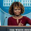 Bidens Sprecherin Karine Jean-Pierre fordert die Presse zu respektvollem Umgang auf.