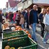 Kürbisse in allen Größen und Sorten gab es in der Kirchgasse. Kürbisse in allen Größen und Sorten gab es in der Kirchgasse.