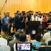 Yunus ist in Bangladesch eingetroffen, um nach dem Rücktritt der autoritären Ministerpräsidentin Hasina eine Übergangsregierung zu leiten.