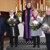 Manfred und Margit Mahr wurden von Pfarrer Daniel Steffen Schwarz in den Ruhestand verabschiedet. Als neues Hausmeisterehepaar wurden Erna und Wilhelm Henkel (v. re.) der Kirchengemeinde vorgestellt.