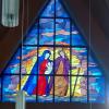 Das Kirchenfenster „Die Heilige Familie auf der Flucht“. Das Kirchenfenster „Die Heilige Familie auf der Flucht“.