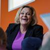 Bundesinnenministerin Nancy Faeser (SPD) liest Kindern am bundesweiten Vorlesetag in einer Berliner Kita vor.