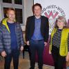 Von der Arbeit der Neuendettelsauer Missionare in Neuguinea berichtete Dr. Marcus Mühlnikel (Mitte) bei einem Vortrag im Kulturraum der ehemaligen Synagoge in Altenkunstadt. Für seine Ausführungen bedankte sich CHW-Bezirksgruppenleiterin Jutta Löbling. Unter den Zuhörern war auch Dr. Friedrich Flierl aus Burgkunstadt, ein Urenkel von Johann Flierl. Von der Arbeit der Neuendettelsauer Missionare in Neuguinea berichtete Dr. Marcus Mühlnikel (Mitte) bei einem Vortrag im Kulturraum der ehemaligen Synagoge in Altenkunstadt. Für seine Ausführungen bedankte sich CHW-Bezirksgruppenleiterin Jutta Löbling. Unter den Zuhörern war auch Dr. Friedrich Flierl aus Burgkunstadt, ein Urenkel von Johann Flierl.