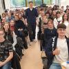 Coach May Hösl verbreitet auch am Burgkiunstadter Gymnasium gute Laune. Coach May Hösl verbreitet auch am Burgkiunstadter Gymnasium gute Laune.