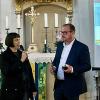 Um die Sanierung der Herbst-Orgel in der Lahmer Schlosskirche zu finanzieren, werden Pfeifenpatenschaften verkaut, erklärt Patricia Goldbach-Keim, Fundraisingreferentin in der ELKB. Landrat Sebastian Straubel hat eine übernommen.