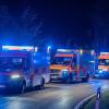 Mehrere Rettungswagen sind vor Ort. Mehrere Rettungswagen sind vor Ort.