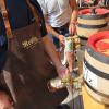 Ob von der Brauerei Reblitz in Nedensdorf (vorne) oder von der Brauerei Hellmuth aus Wiesen (hinteres Fass): es gab insgesamt weit mehr als 100 Liter Freibier.