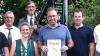 Proklamation Volkskönig: (v. li.) Volksjugendkönig Raphael Pohl, Vorsitzender Günther Knauer, Volkskönigin Nadine Baderschneider, Fahnenträger Joachim Reinhardt, Ratsherrenscheibengewinner Bürgermeister Markus Mönch, Zweiter Bürgermeister Michael Hofmann und 2. Vorsitzender Jürgen Erlmann. Proklamation Volkskönig: (v. li.) Volksjugendkönig Raphael Pohl, Vorsitzender Günther Knauer, Volkskönigin Nadine Baderschneider, Fahnenträger Joachim Reinhardt, Ratsherrenscheibengewinner Bürgermeister Markus Mönch, Zweiter Bürgermeister Michael Hofmann und 2. Vorsitzender Jürgen Erlmann.