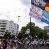Tausende  von Teilnehmern der «Querdenker»-Demonstration zogen am Samstag durch die Berliner Innenstadt.