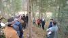 Forstleute und Gemeinderat beim Waldbegang in Wiesthal.