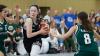 Laney Glasauer (am Ball) war eine der Nachwuchskräfte im Team des TV Marktheidenfeld, die beim Topteam in Jena lange auf dem Feld standen.