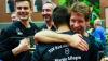Kilian Ort (von links), Martin Allegro und Bastian Steger vom TSV Bad Königshofen feierten den Einzug ins Halbfinale der Tischtennis-Bundesliga ausgelassen.