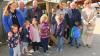 Der Kyffhäuser-und Soldatengemeinschaft Gelchsheim, die nach ihrer Auflösung ihr Vereinsguthaben zu Verfügung gestellt haben, verdanken die Kinder im Gelchsheimer Kindergarten einen Bauwagen. Das Bild zeigt die Kyffhäuser-Vertreter beim Besuch des Kindergartens  (von links): Ilona Endres (St. Josefverein), Franz Ruppert, Richard Baumann, Brigitte Lutz, Johannes Deppisch, Klaus Hennig und Kindergarten-Leiterin Susanne Baumann mit den Kindern.