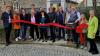 (von links) Oberbürgermeister Christian Schuchardt, Regine Neuhauser-Riess, Lore Körber-Becker, Matthias Purucker, Sascha Hagenbusch, Martin Auer, Heinrich Schiefer, Simon Blümm, Uwe Zimmermann,  Christine Schrappe, Stadtrat Rainer Schott und Claudia Greulich von der VR-Bank.