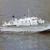 Vosper Schnellboot mit AK voraus.