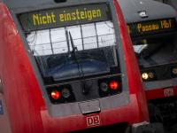 Ein Regionalzug ist am Pfingstsonntag auf der Strecke liegen geblieben. Grund dafür soll eine technische Störung gewesen sein.