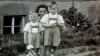 Herbert Bauer (rechts) mit Mutter und Bruder 1953. Sie stehen vor dem Haus Am Stauweiher 3 in Schweinfurt, in dem sie seit 1952 wohnten. Herbert Bauer (rechts) mit Mutter und Bruder 1953. Sie stehen vor dem Haus Am Stauweiher 3 in Schweinfurt, in dem sie seit 1952 wohnten.