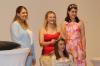 Antonia Kraiß (ehemalige Nordheimer Weinprinzessin), Linda Keller, die der neuen Ramsthaler Weinprinzessin Julia Vierheilig die Krone aufsetzt sowie die Hammelburger Weinprinzessin Ramona Schum (von links).