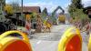 Nur Lkw, Busse und Rettungsfahrzeuge können während der Sperrung durch die Baustelle in der Bahnhofstraße fahren. Denn sie sind zu schwer für die Umleitungsstrecke.