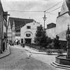 Viel Grün: So sah der Ritterplatz in Füssen 1910 aus, fotografiert vom ehemaligen Bürgermeister Georg Wallner. 