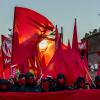Rote Fahnen zum 1. Mai in Frankfurt