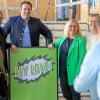 Zahlreiche Besucherinnen und Besucher sind am Mittwoch, 30. April 2025, der Einladung zum Richtfest im Theater in Schweinfurt gefolgt. Das Theater in Schweinfurt wird derzeit saniert, die Wiedereröffnung des Haupthauses ist für Oktober 2027 geplant. 