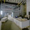 Noch sind die Bauarbeiten im Gang: Blick auf die Bühne am Theater in Schweinfurt am Mittwoch, 30. April 2025. Das Theater wird derzeit saniert, die Wiedereröffnung des Haupthauses ist für Oktober 2027 geplant. 